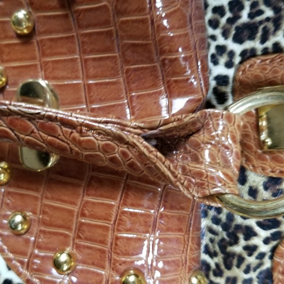 dior tote inside